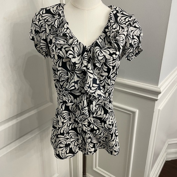 Banana Republic Tops - Banana Republic Black and White Ruffle V-Neck Blouse